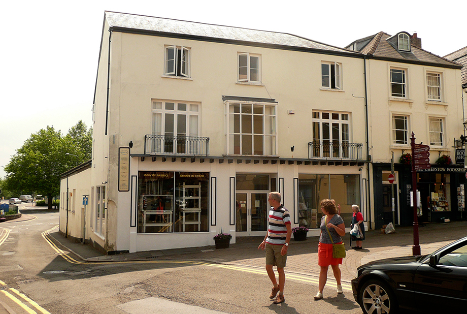 <strong>St Mary Street, Chepstow<span><b>in</b>Commercial </span></strong><i>→</i>