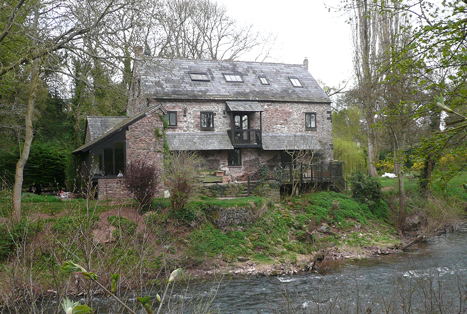 <strong>Monnow Mill<span><b>in</b>Residential </span></strong><i>→</i>